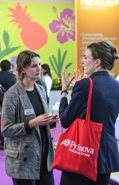 People are networking at Fi Europe