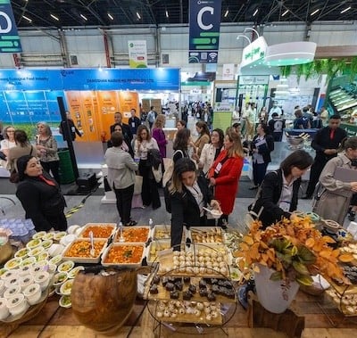 exhibitor showing visitor products