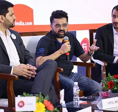 Visitors are coming to the exhibition